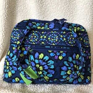 Vera Bradley Bowler bag in Indigo Pop